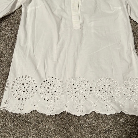 Talbots xs white tunic blouse with eyelet trim, 3/4 sleeves, 3/4 buttons, exc. - Picture 5 of 8